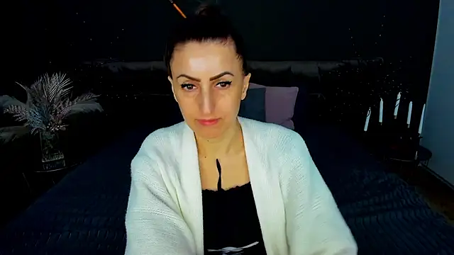 Rebecca Diamond online show from 02/10/26, 06:50