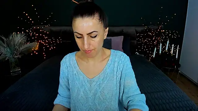 Rebecca Diamond online show from 02/16/26, 06:42