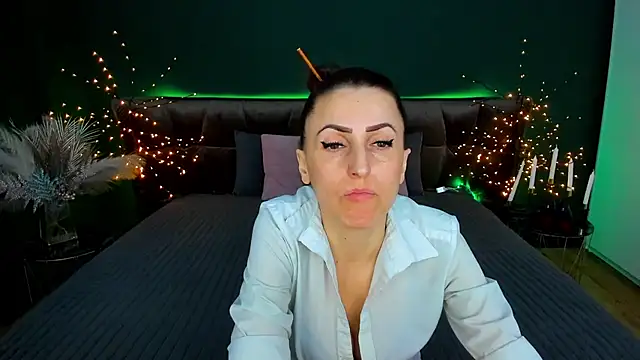 Rebecca Diamond online show from 03/02/26, 07:26