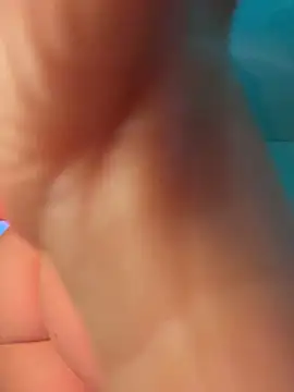 curchez  online show from 12/18/24, 01:59