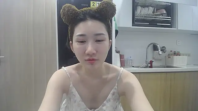 Asiagirll online show from 05/18/26, 04:13