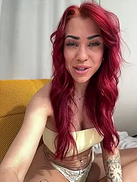 Pia July  online show from 04/05/26, 10:56