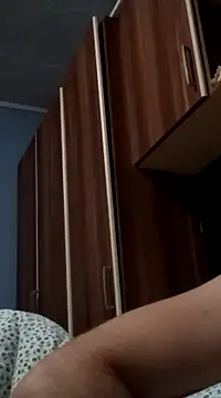 Snapshot of Rolandxxxr chatting on 02/07/25, 05:29 Rolandxxxr online show from 02/07/25, 05:29