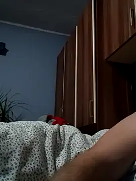 Snapshot of Rolandxxxr chatting on 02/07/25, 08:31 Rolandxxxr online show from 02/07/25, 08:31