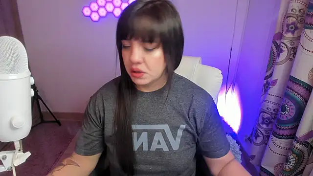 sophia grants online show from 10/23/25, 04:34