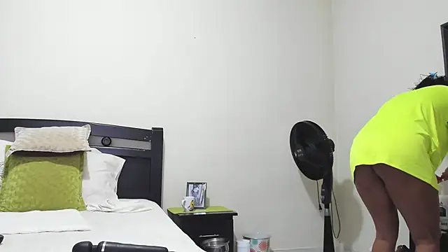 mara2020 69 online show from 03/13/25, 12:02