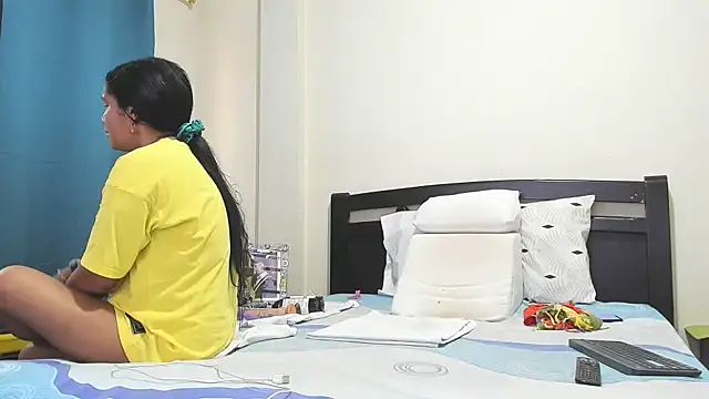 mara2020 69 online show from 09/10/25, 02:28