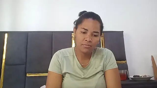 Snapshot of aleixane chatting on 04/24/26, 08:50 aleixane online show from 04/24/26, 08:50