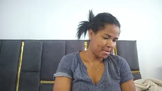 Snapshot of aleixane chatting on 06/25/26, 05:07 aleixane online show from 06/25/26, 05:07