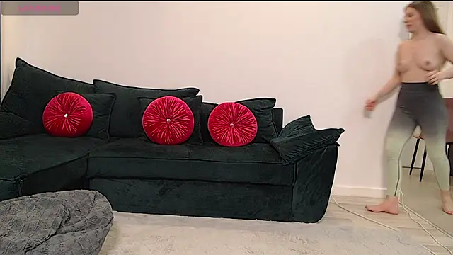 natasha-bigas online show from 02/03/26, 07:19