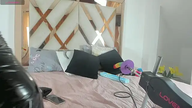 elena mature online show from 02/28/26, 07:15