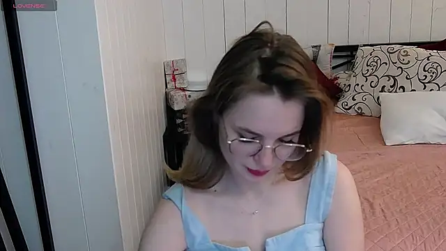 Snapshot of CindyJonson chatting on 03/09/25, 07:23 CindyJonson online show from 03/09/25, 07:23