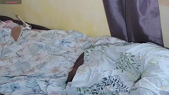 CindyJonson online show from 04/18/26, 05:44