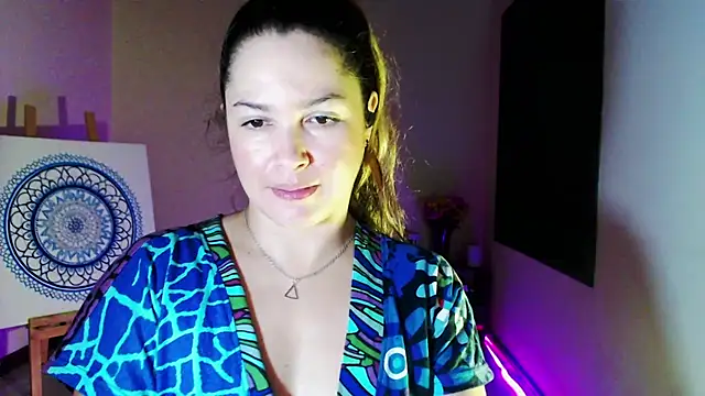 Snapshot of solamatista11 chatting on 02/25/25, 01:20 solamatista11 online show from 02/25/25, 01:20