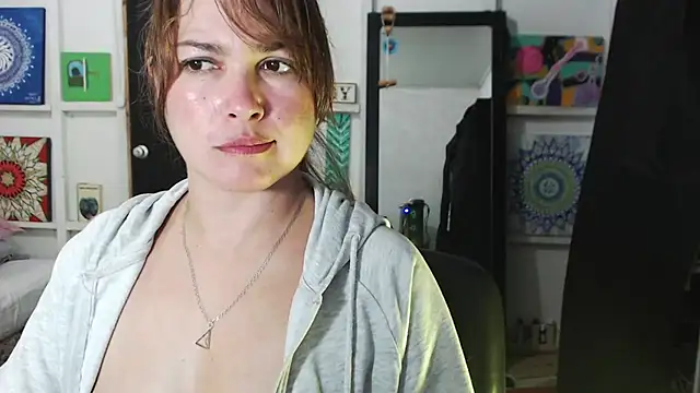 Snapshot of solamatista11 chatting on 09/18/25, 08:22 solamatista11 online show from 09/18/25, 08:22