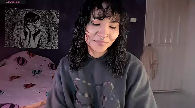 Snapshot of Mary_Rosse1 chatting on 01/19/25, 11:56 Mary Rosse1 online show from 01/19/25, 11:56