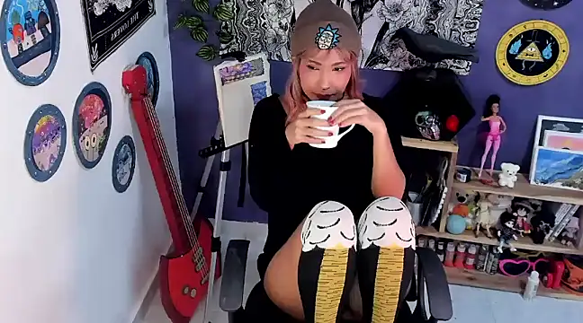 Snapshot of Mary_Rosse1 chatting on 03/22/25, 12:57 Mary Rosse1 online show from 03/22/25, 12:57