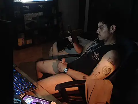 Snapshot of GruesoMexico chatting on 07/18/26, 02:05 GruesoMexico online show from 07/18/26, 02:05