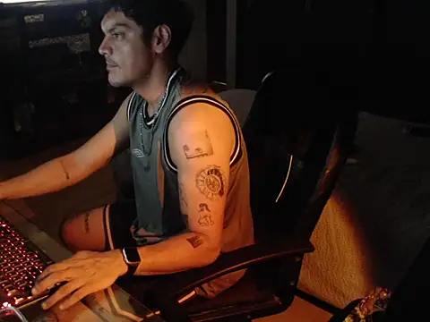 Snapshot of GruesoMexico chatting on 07/27/26, 01:12 GruesoMexico online show from 07/27/26, 01:12