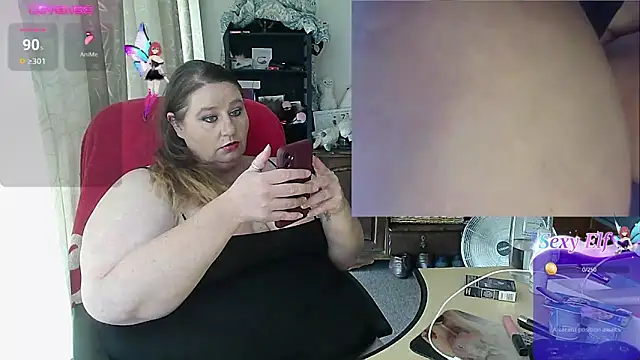 Snapshot of Iceprincess2bad4u chatting on 12/15/24, 07:13 Iceprincess2bad4u online show from 12/15/24, 07:13