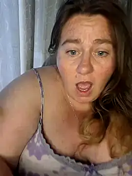 Snapshot of Iceprincess2bad4u chatting on 12/29/24, 04:19 Iceprincess2bad4u online show from 12/29/24, 04:19