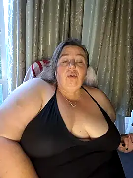 Snapshot of Iceprincess2bad4u chatting on 01/01/25, 04:50 Iceprincess2bad4u online show from 01/01/25, 04:50