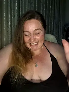 Snapshot of Iceprincess2bad4u chatting on 01/06/25, 05:49 Iceprincess2bad4u online show from 01/06/25, 05:49