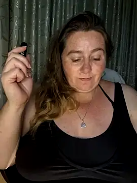 Snapshot of Iceprincess2bad4u chatting on 01/08/25, 05:59 Iceprincess2bad4u online show from 01/08/25, 05:59