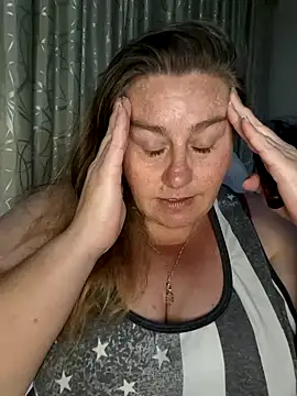 Snapshot of Iceprincess2bad4u chatting on 01/09/25, 06:04 Iceprincess2bad4u online show from 01/09/25, 06:04