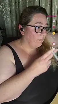 Snapshot of Iceprincess2bad4u chatting on 09/09/25, 06:40 Iceprincess2bad4u online show from 09/09/25, 06:40