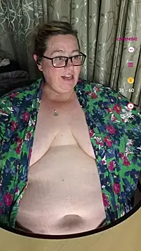 Snapshot of Iceprincess2bad4u chatting on 09/19/25, 05:57 Iceprincess2bad4u online show from 09/19/25, 05:57