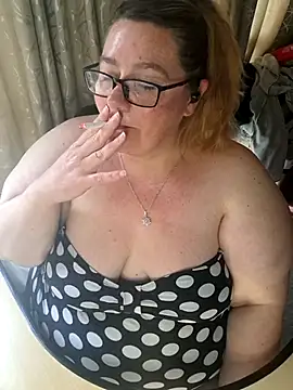 Snapshot of Iceprincess2bad4u chatting on 11/15/25, 06:11 Iceprincess2bad4u online show from 11/15/25, 06:11