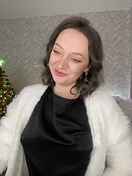 Snapshot of EvaBarsa_ chatting on 12/13/24, 03:05 EvaBarsa online show from 12/13/24, 03:05