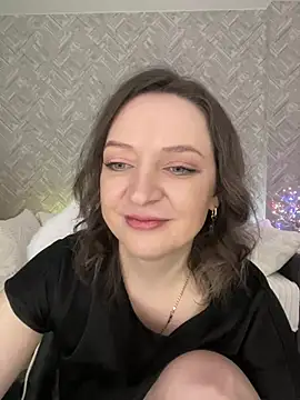 Snapshot of EvaBarsa_ chatting on 12/13/24, 06:10 EvaBarsa online show from 12/13/24, 06:10