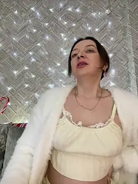 Snapshot of EvaBarsa_ chatting on 12/26/24, 03:27 EvaBarsa online show from 12/26/24, 03:27