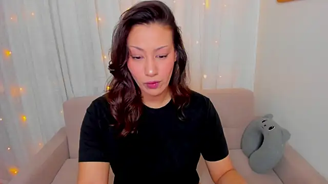 Snapshot of FieryHeart chatting on 04/12/26, 06:57 FieryHeart online show from 04/12/26, 06:57