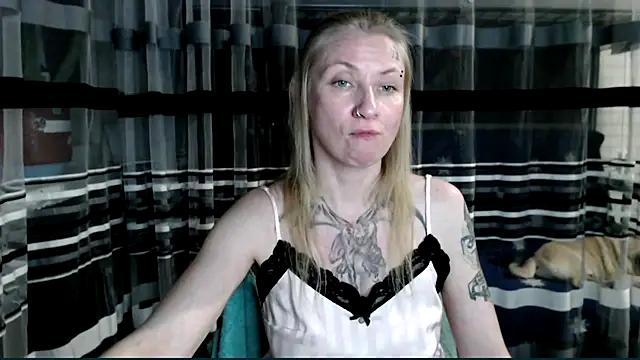 cold lollipop online show from 11/10/25, 06:18