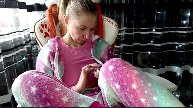 cold lollipop online show from 02/19/26, 07:26