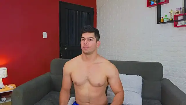 Snapshot of FelipeAndMarcello3 chatting on 01/13/25, 07:31 FelipeAndMarcello3 online show from 01/13/25, 07:31