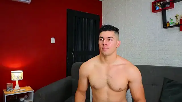 Snapshot of FelipeAndMarcello3 chatting on 01/15/25, 04:21 FelipeAndMarcello3 online show from 01/15/25, 04:21