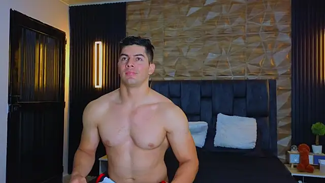 Snapshot of FelipeAndMarcello3 chatting on 02/06/25, 11:04 FelipeAndMarcello3 online show from 02/06/25, 11:04