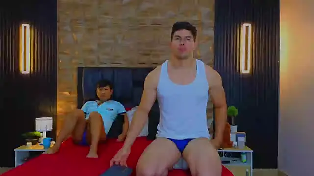 Snapshot of FelipeAndMarcello3 chatting on 03/19/25, 02:57 FelipeAndMarcello3 online show from 03/19/25, 02:57