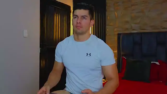 Snapshot of FelipeAndMarcello3 chatting on 03/20/25, 11:12 FelipeAndMarcello3 online show from 03/20/25, 11:12