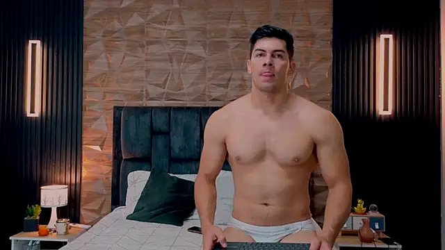 Snapshot of FelipeAndMarcello3 chatting on 09/18/25, 02:19 FelipeAndMarcello3 online show from 09/18/25, 02:19