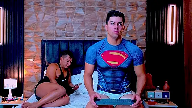 Snapshot of FelipeAndMarcello3 chatting on 03/20/26, 02:00 FelipeAndMarcello3 online show from 03/20/26, 02:00