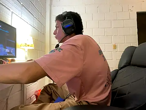 Max TheHorseDick online show from 11/03/25, 12:46