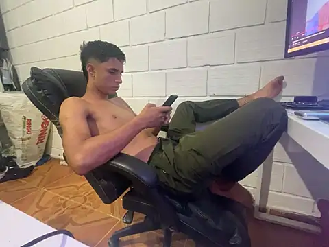 Max TheHorseDick online show from 02/08/26, 04:16