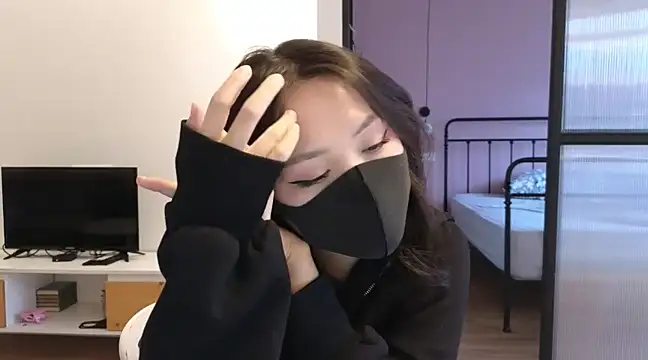 TammiLou online show from 02/10/25, 01:44