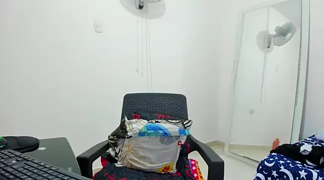 HUGEBOOBS MILF online show from 12/28/24, 05:02