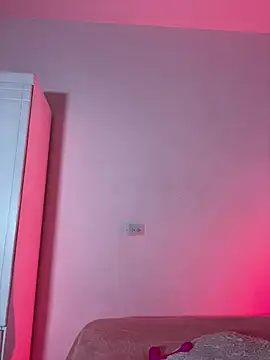 Snapshot of Electric_bae chatting on 02/09/25, 04:36 Electric bae online show from 02/09/25, 04:36